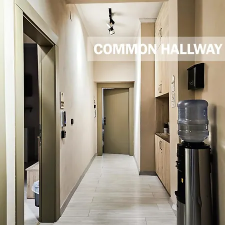 アパート Sunflower Twin ティラナ